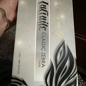 Infinite Black and White Zebra Styling Tool